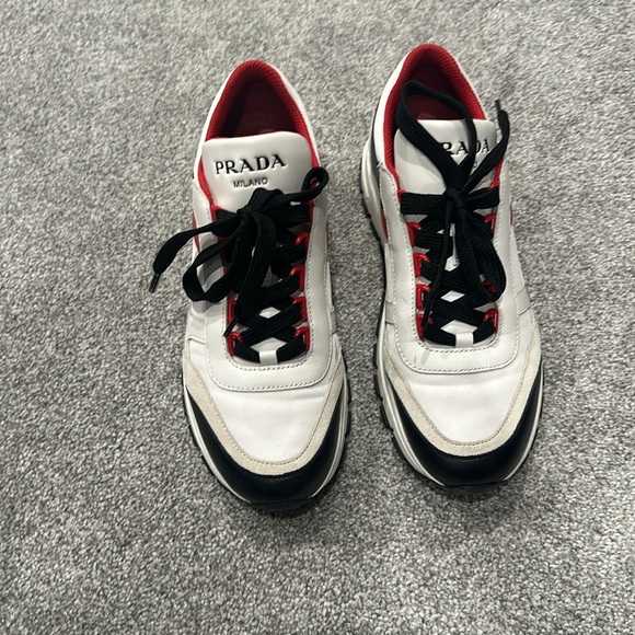 Authentic  Prada shoes - Picture 3 of 8